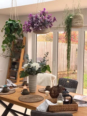 RECEPTION WITH HANGING BASKETS