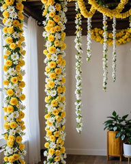 griha Pravesh Flowers – symbols of purity, positivity, and divine blessings! Fresh flowers like marigold, rose, jasmine