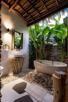 BATHROOM WITH PLANTS