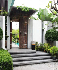 A Tranquil Urban Retreat,appartment lobby