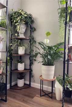 POT STAND