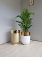 pots and planters