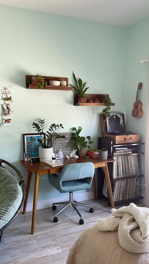CACTUS MAKES PERFECT LIITLE SON,SONS ROOM,15 X 15,A Dynamic Room for a Growing Spirit