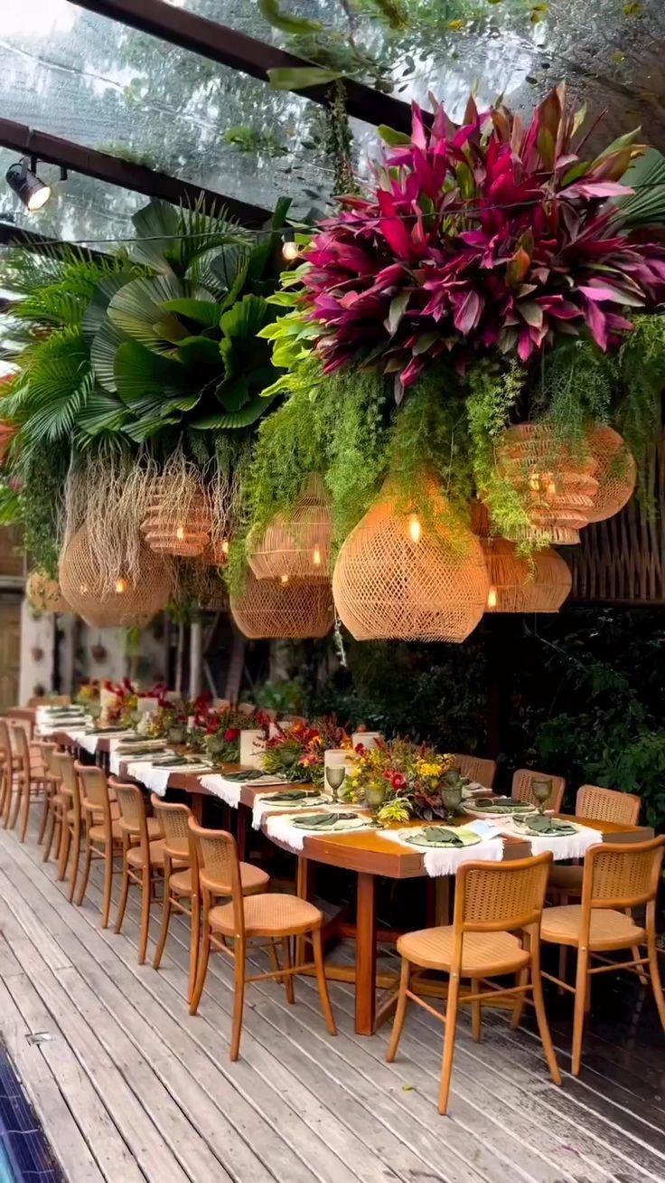 CAFE ROOM,A Botanical Café Experience