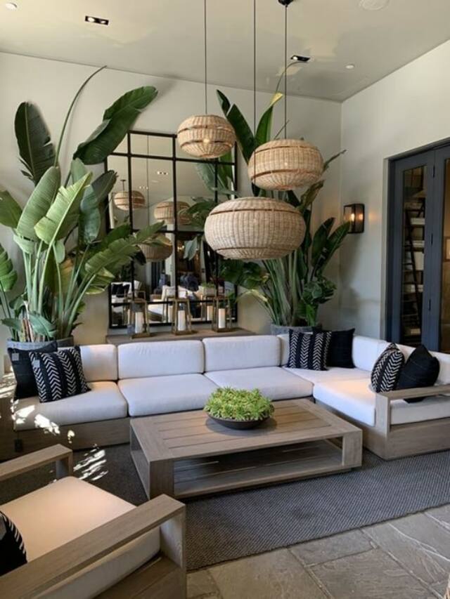 SURROUND YOURSELF WITH NATURE AND LONG PLANTS