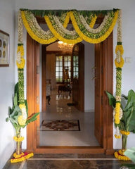 riha Pravesh Flowers – symbols of purity, positivity, and divine blessings! Fresh flowers like marigold, rose, jasmine, and lotus play a sacred role in housewarming ceremonies.